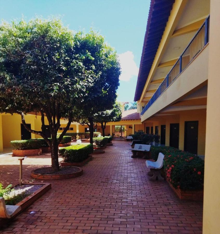 Hotel Marathi Park Rondonopolis Bagian luar foto
