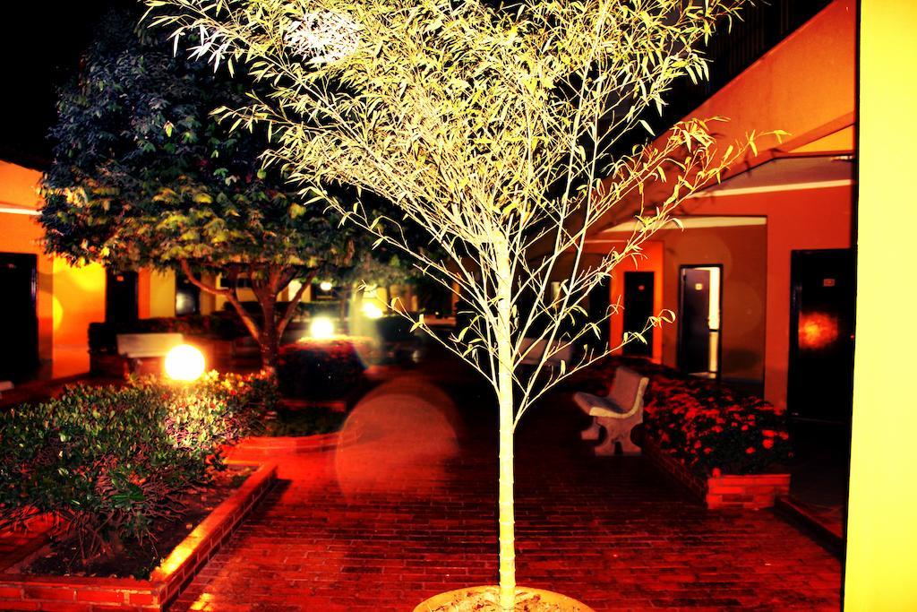 Hotel Marathi Park Rondonopolis Bagian luar foto